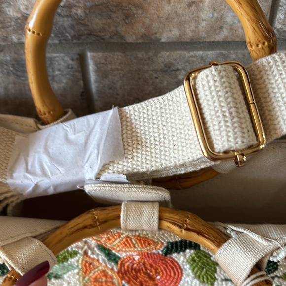 Beaded Citrus Pattern Tote Bag - Picture 9 of 11